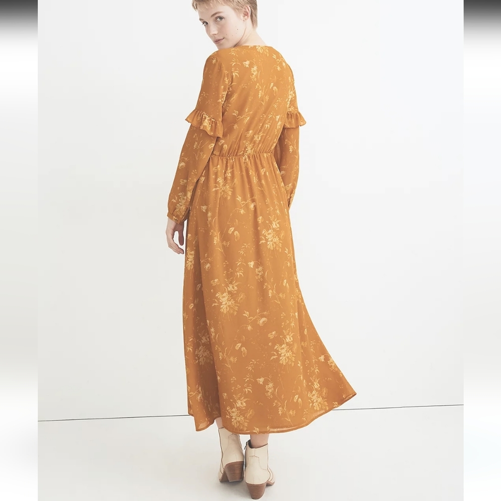 Ruffle-Sleeve Floral Button-Front Dress in Tonal Botanical Gold Yellow Size 2 - Picture 4 of 15